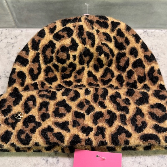 Kate Spade Leopard Print Roasted Cashew Wool Beanie. New with Tags - Picture 1 of 7